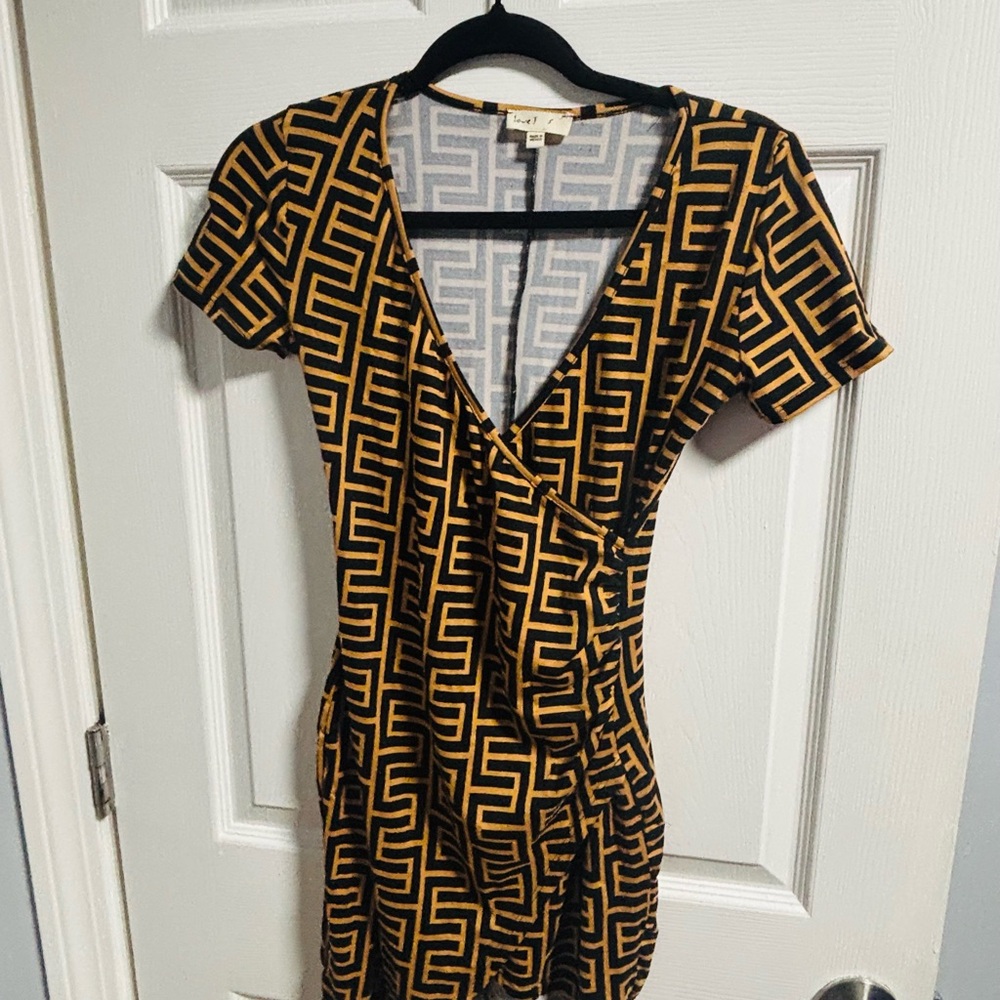 Geometric Patterned Wrap Dress